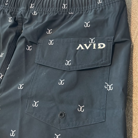 Men’s Summer clothes bundle- size L shirts, M shorts - Picture 11 of 11